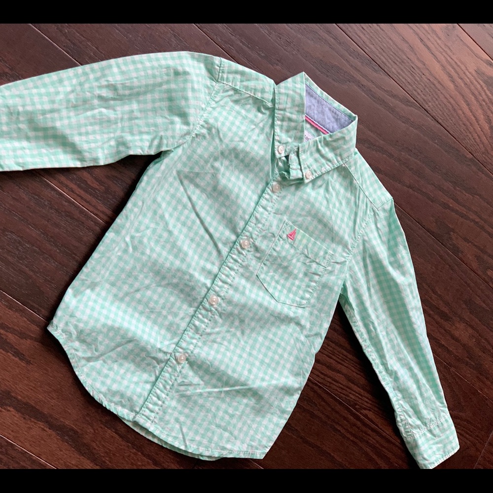 Carter’s long sleeves button down shirt